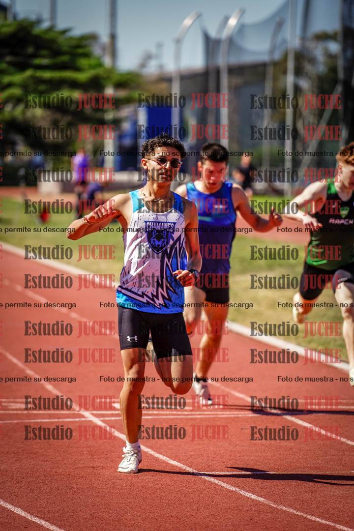 Fotos de los 400 m llanos de varones
