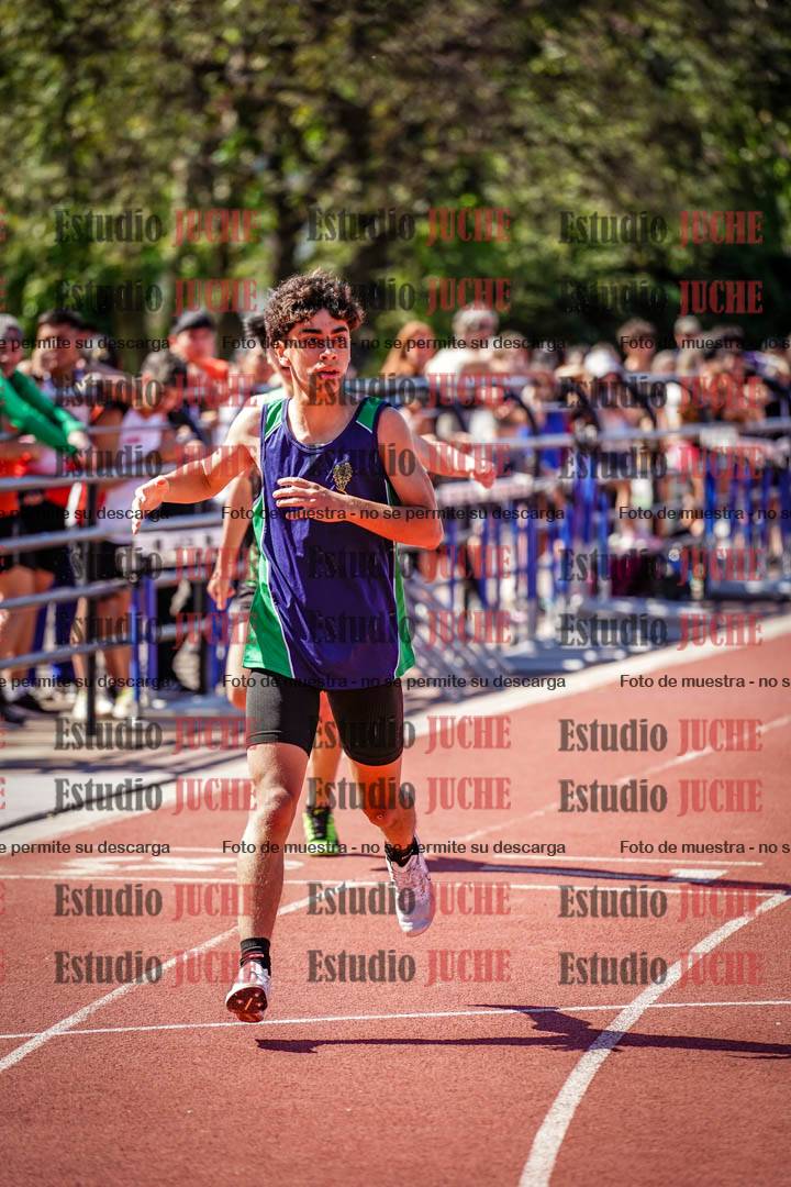 Fotos de los 400 m llanos de varones