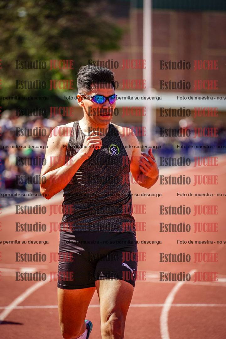 Fotos de los 400 m llanos de varones