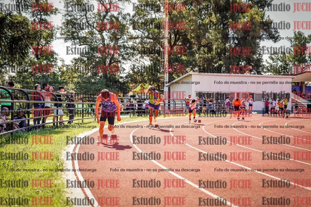 Fotos de los 400 m llanos de varones