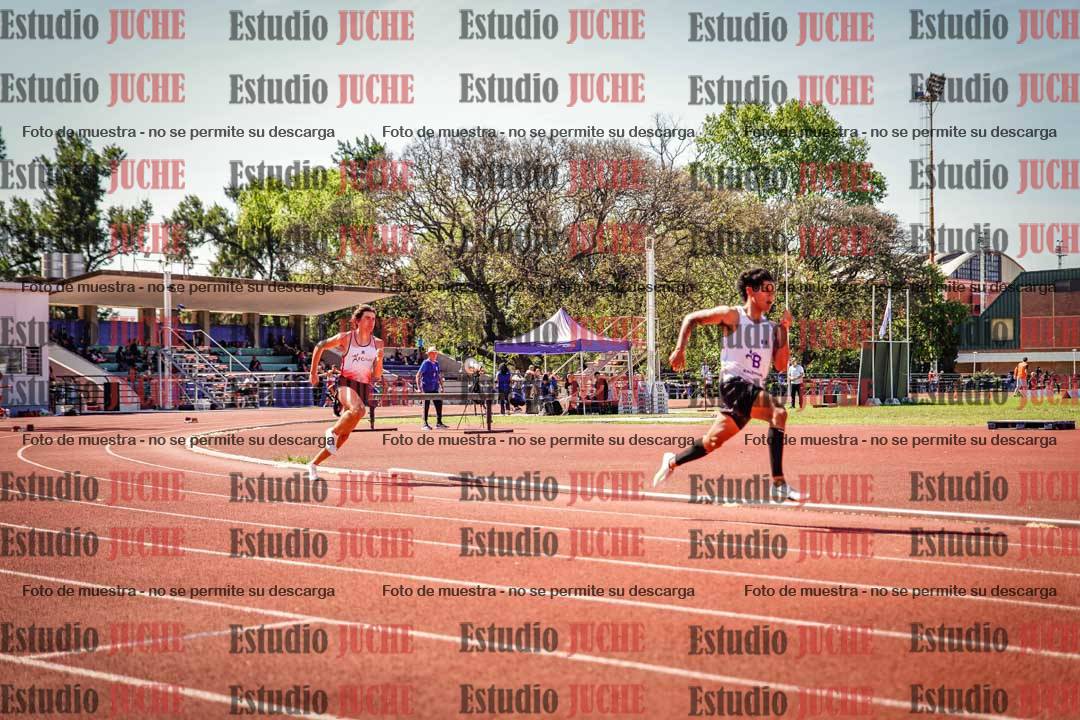 Fotos de los 400 m llanos de varones