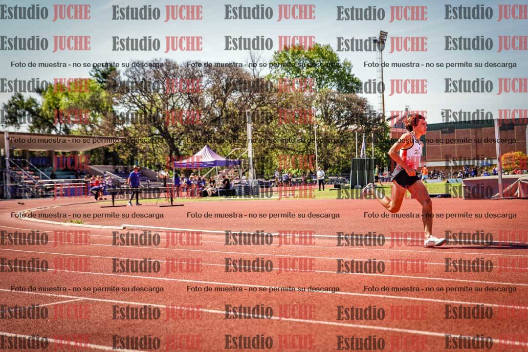 Fotos de los 400 m llanos de varones