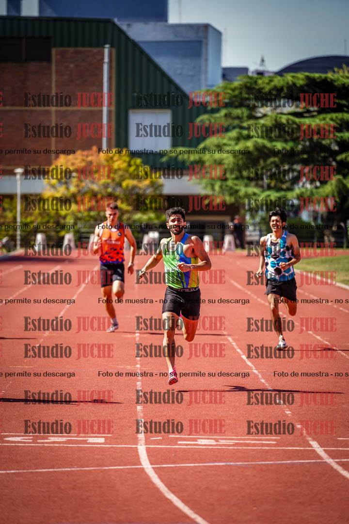 Fotos de los 400 m llanos de varones
