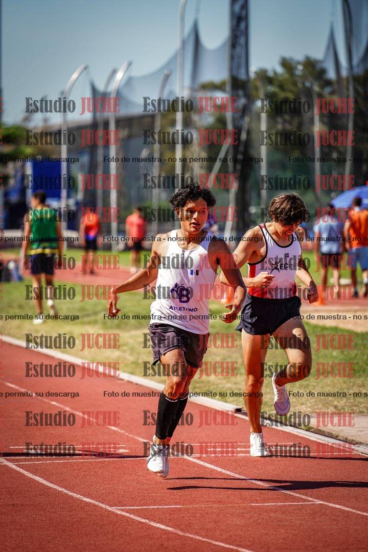 Fotos de los 400 m llanos de varones