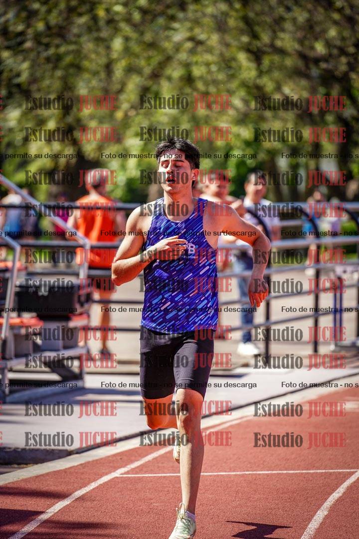 Fotos de los 400 m llanos de varones