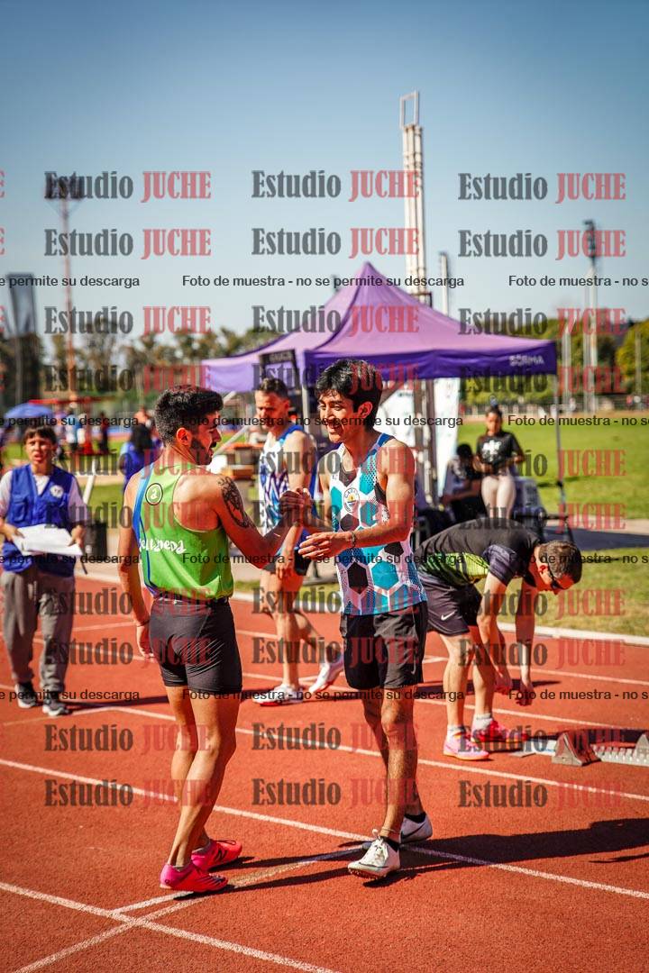 Fotos de los 400 m llanos de varones