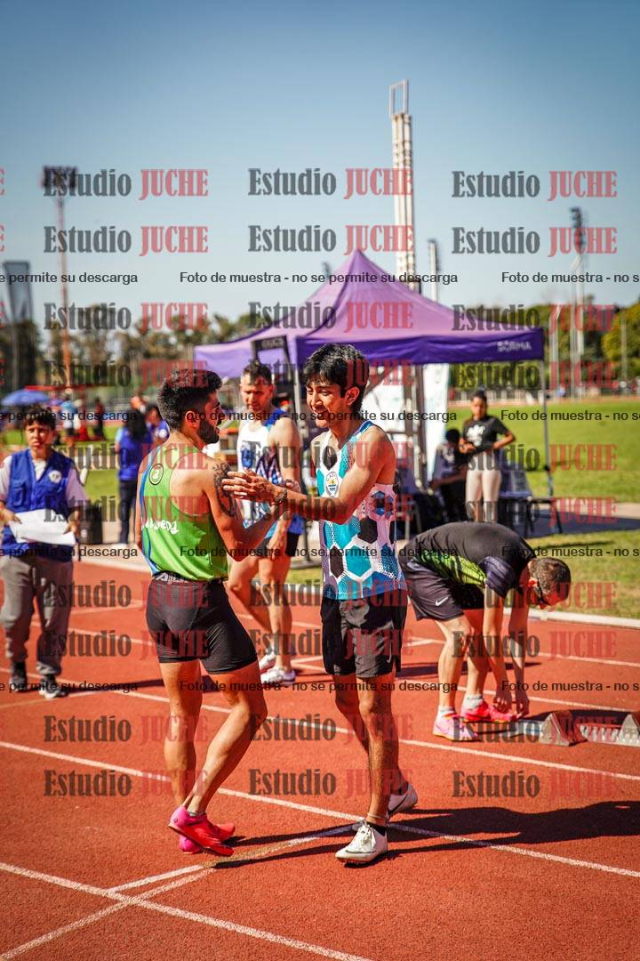 Fotos de los 400 m llanos de varones