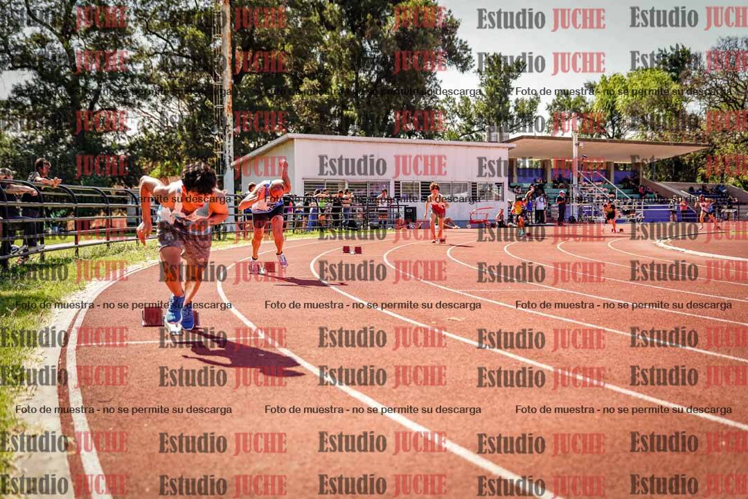 Fotos de los 400 m llanos de varones
