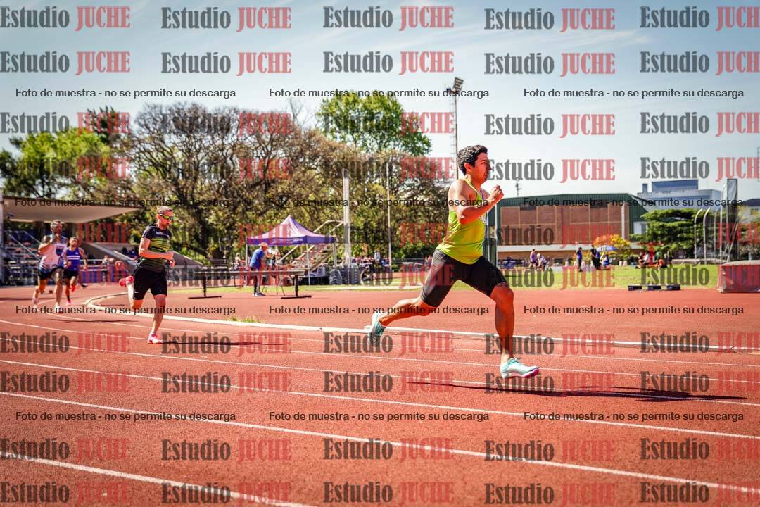 Fotos de los 400 m llanos de varones