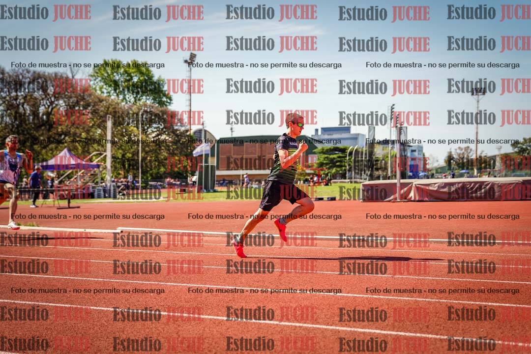 Fotos de los 400 m llanos de varones