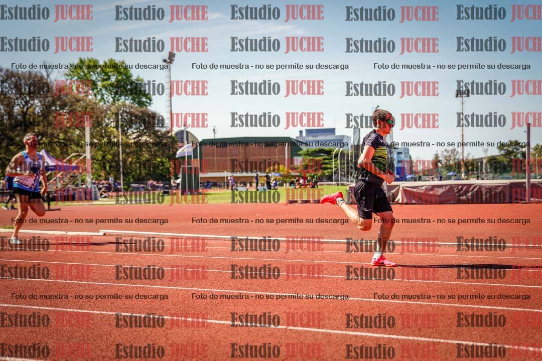 Fotos de los 400 m llanos de varones