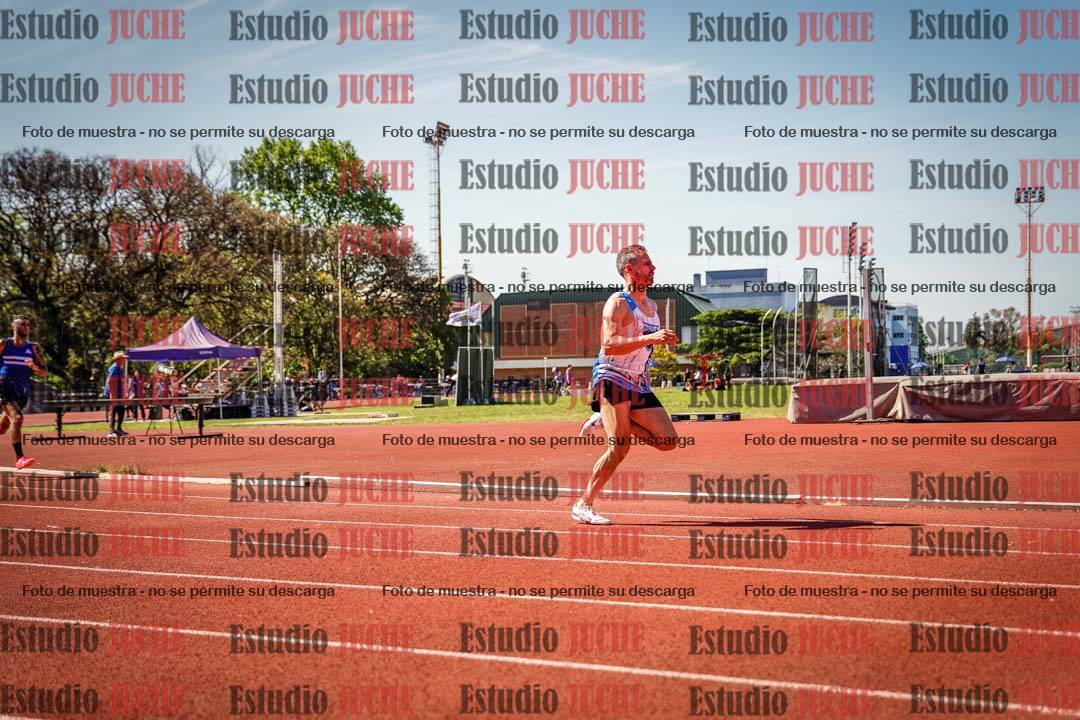 Fotos de los 400 m llanos de varones