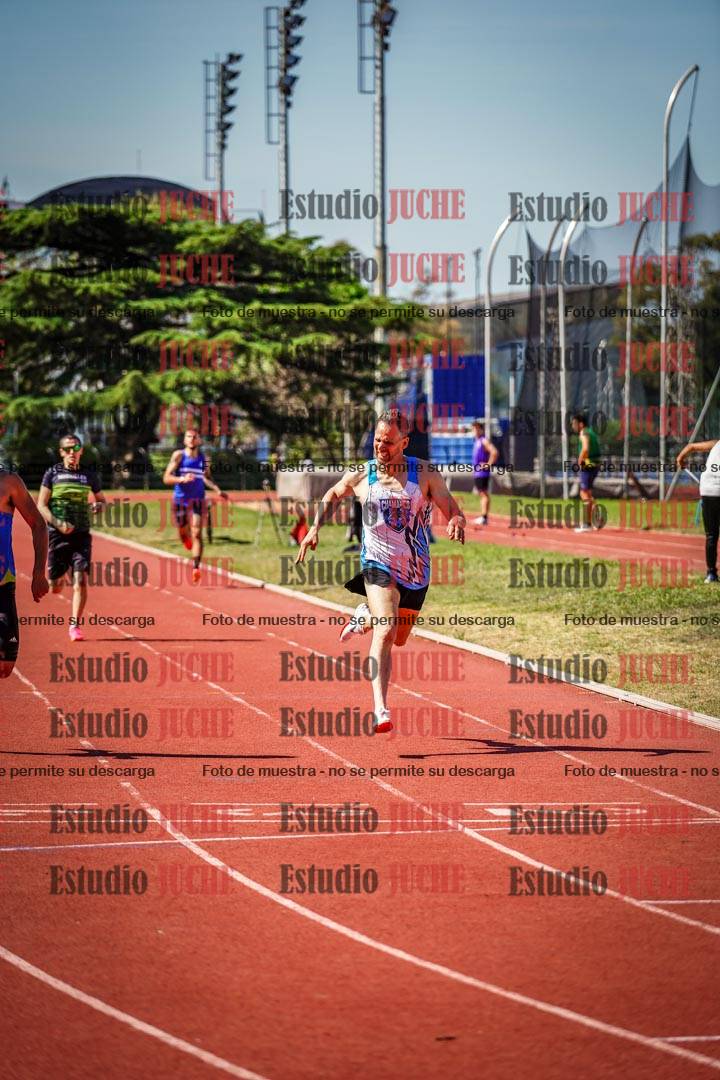 Fotos de los 400 m llanos de varones