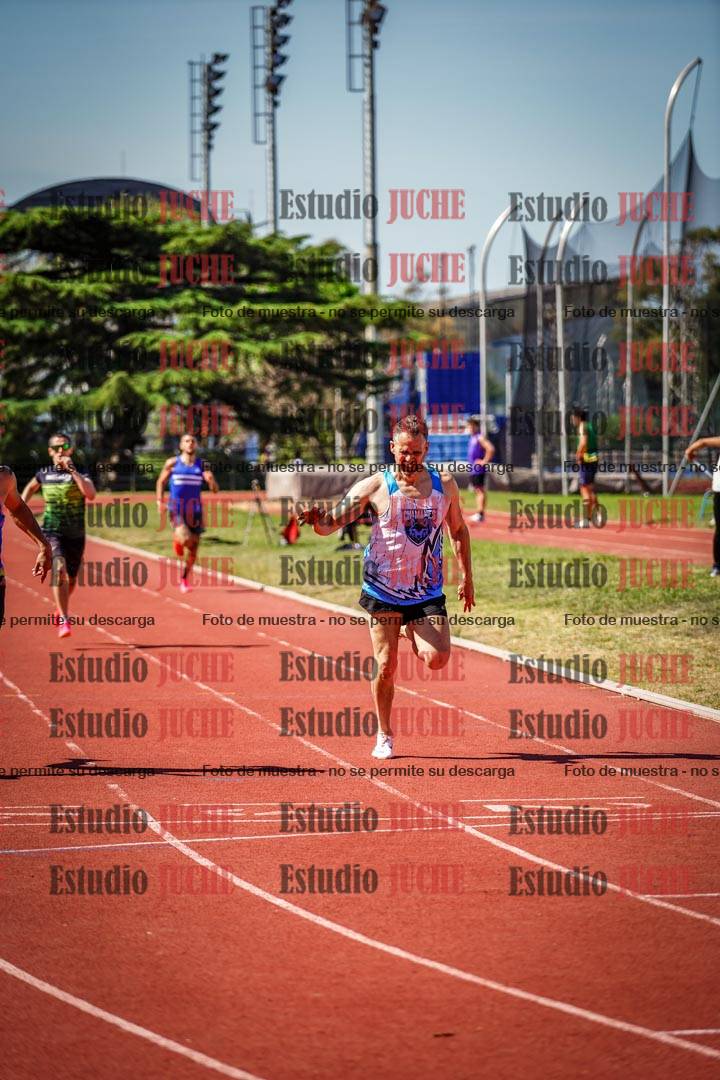 Fotos de los 400 m llanos de varones