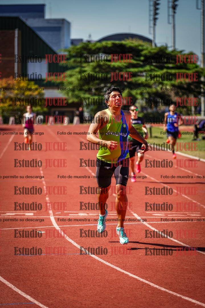 Fotos de los 400 m llanos de varones