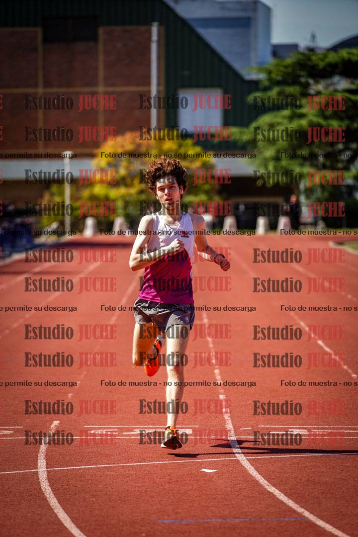 Fotos de los 400 m llanos de varones