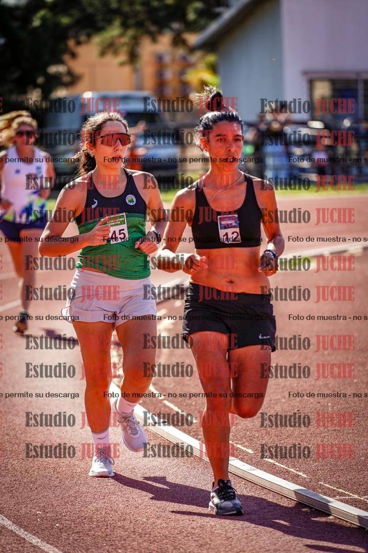 Fotos de los 1500 m llanos de mujeres