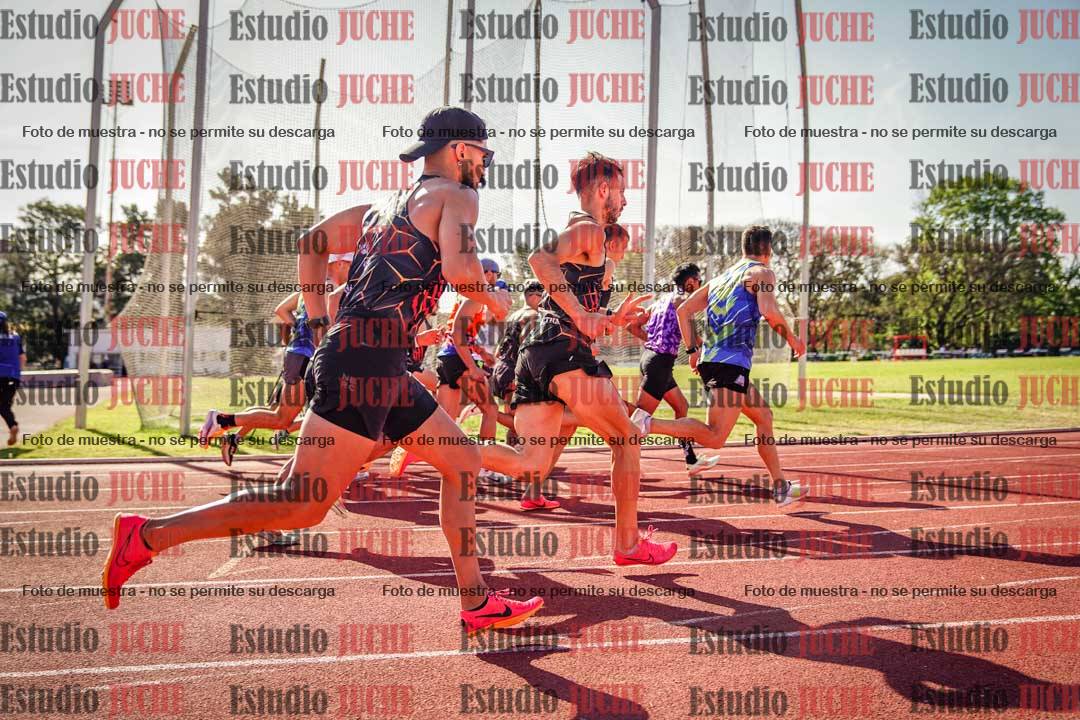 Fotos de los 1500 m llanos de varones