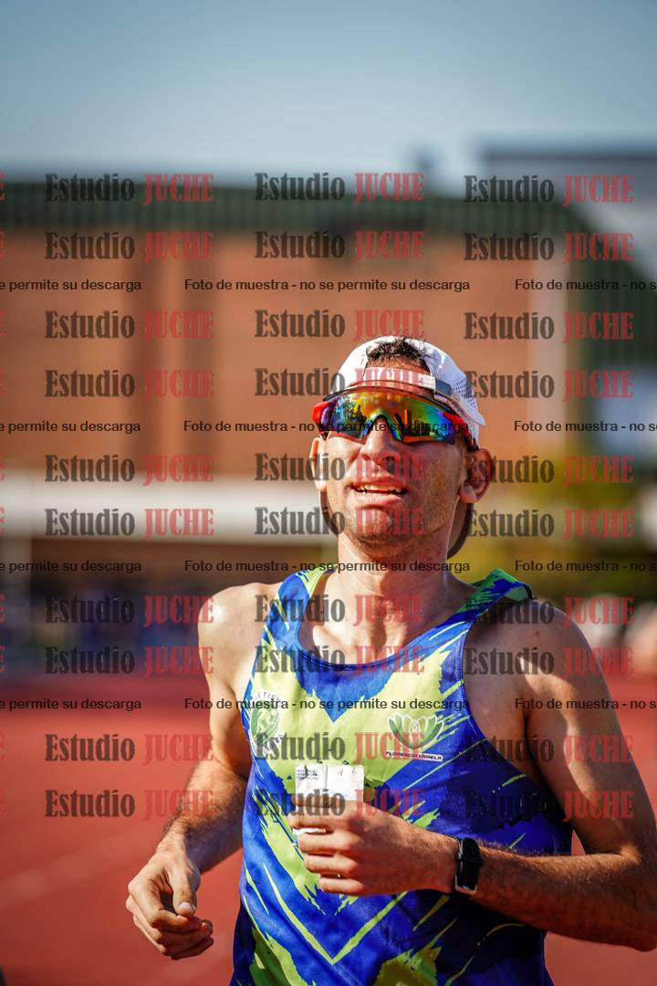 Fotos de los 1500 m llanos de varones