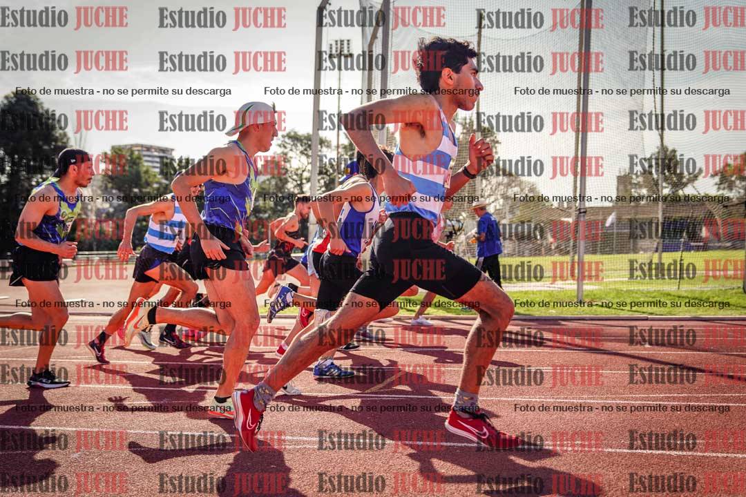 Fotos de los 1500 m llanos de varones