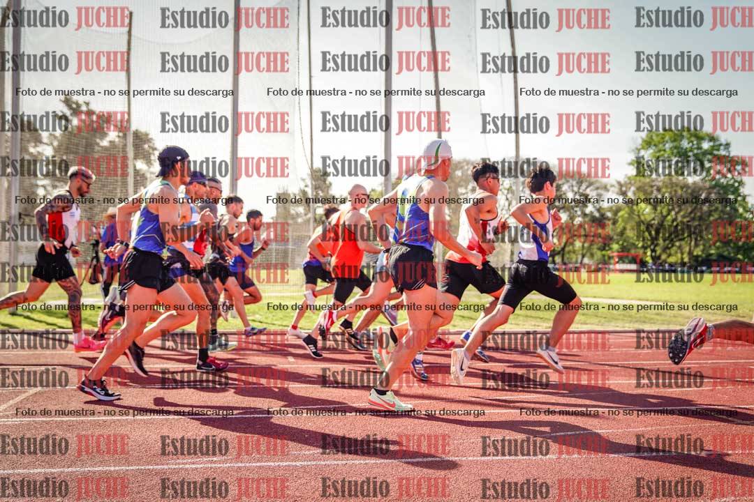 Fotos de los 1500 m llanos de varones