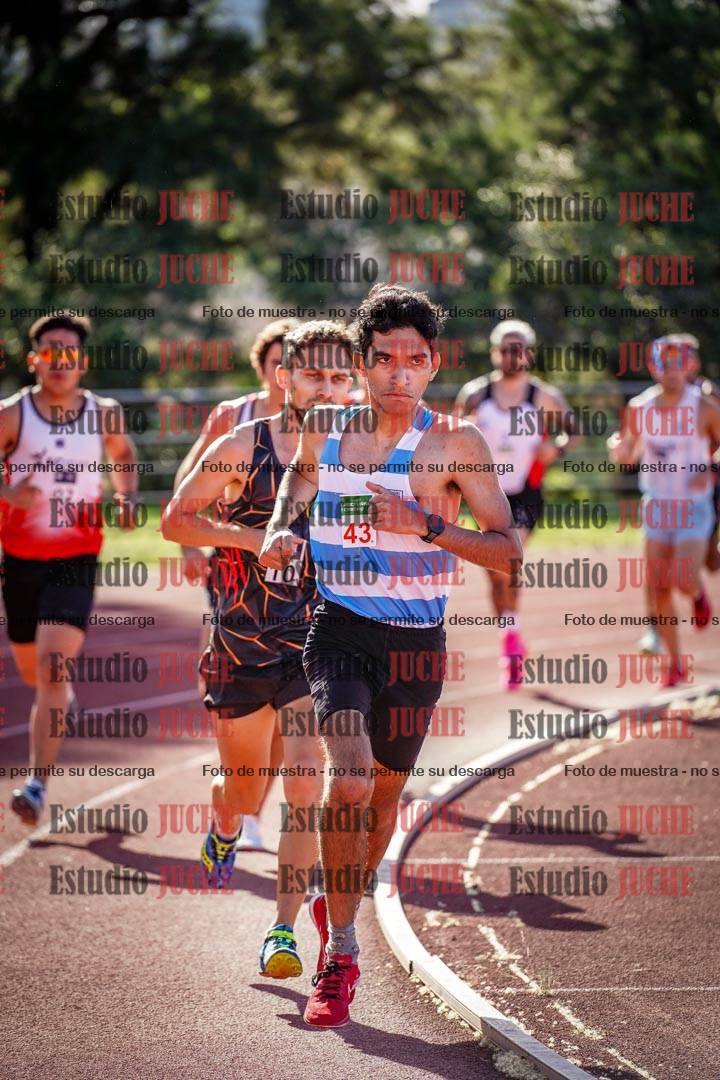 Fotos de los 1500 m llanos de varones