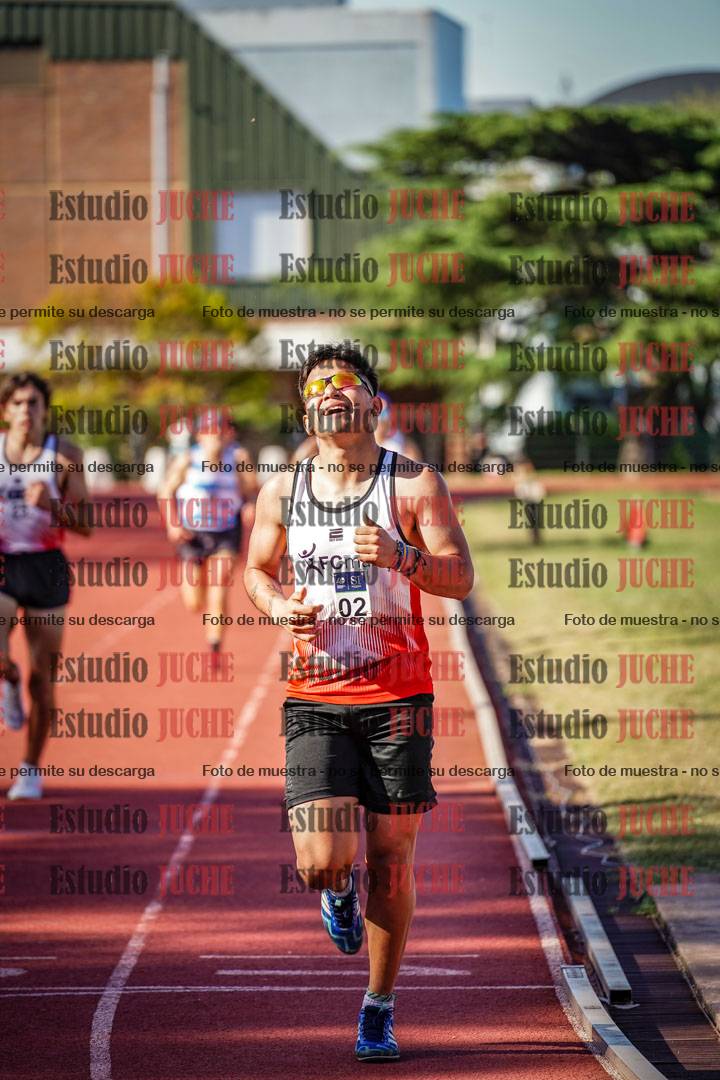 Fotos de los 1500 m llanos de varones
