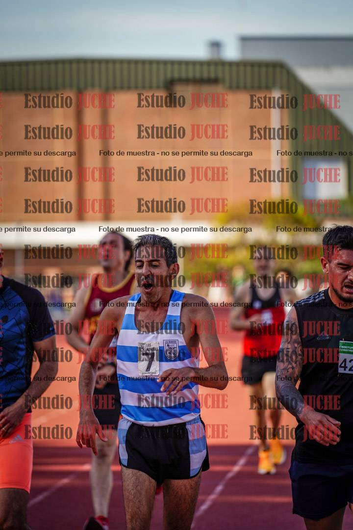 Fotos de los 1500 m llanos de varones