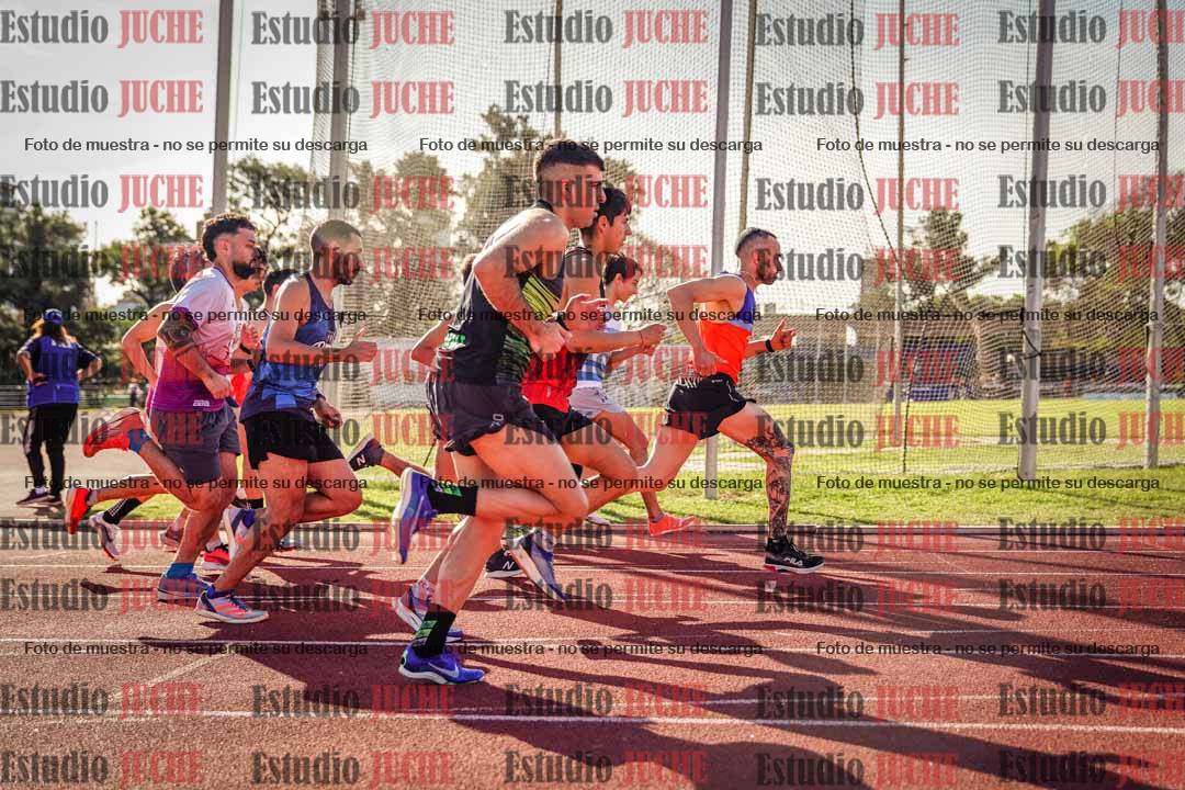 Fotos de los 1500 m llanos de varones