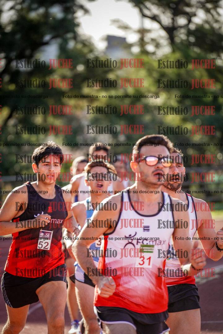 Fotos de los 1500 m llanos de varones