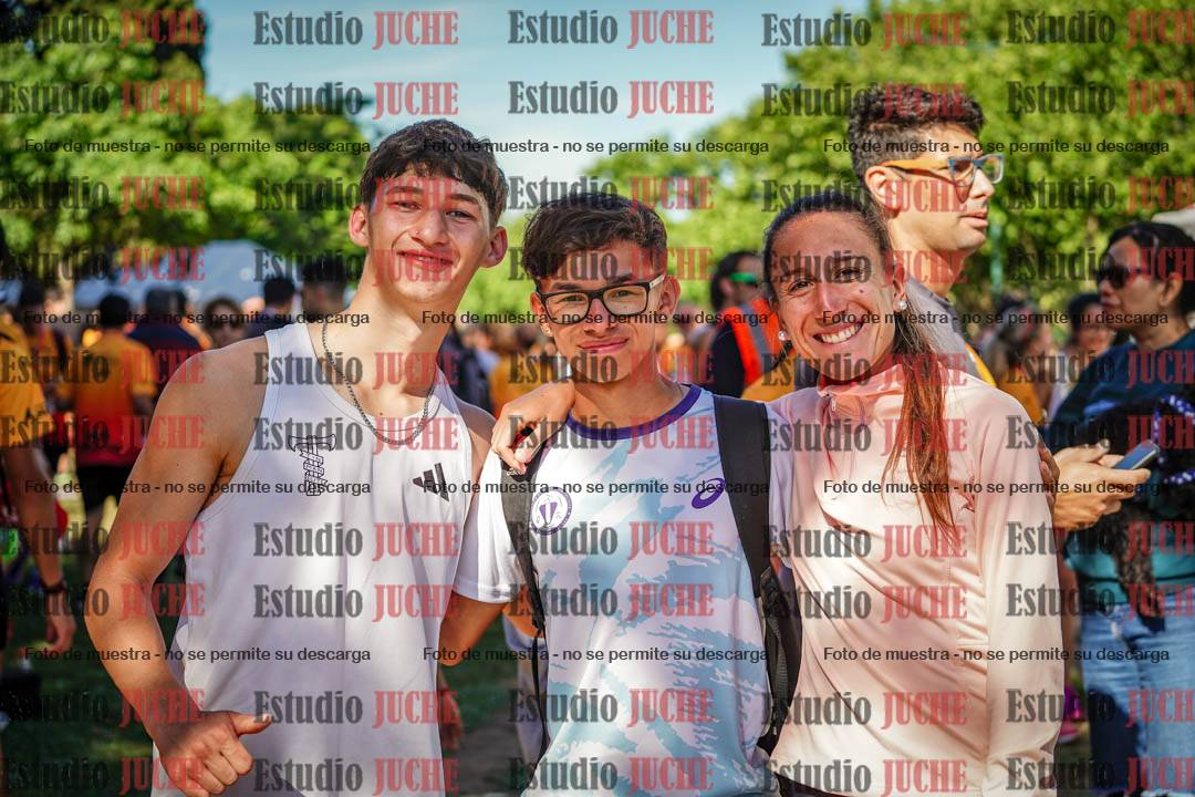 Fotos de algunos extras y podios del evento