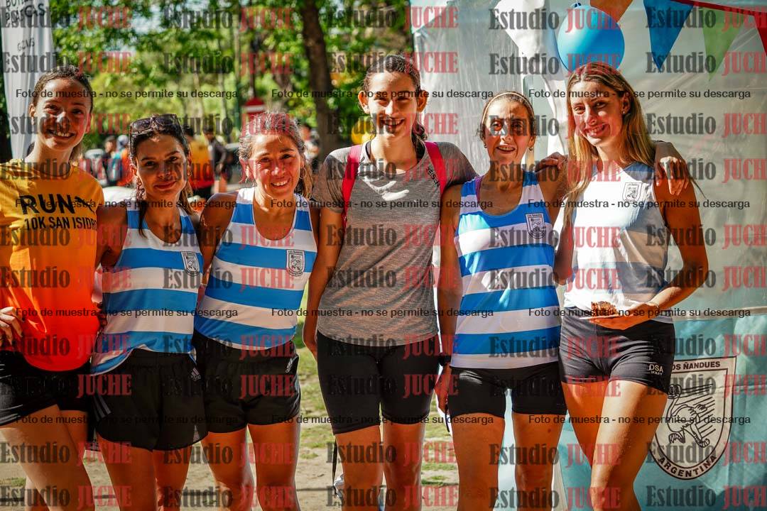 Fotos de algunos extras y podios del evento