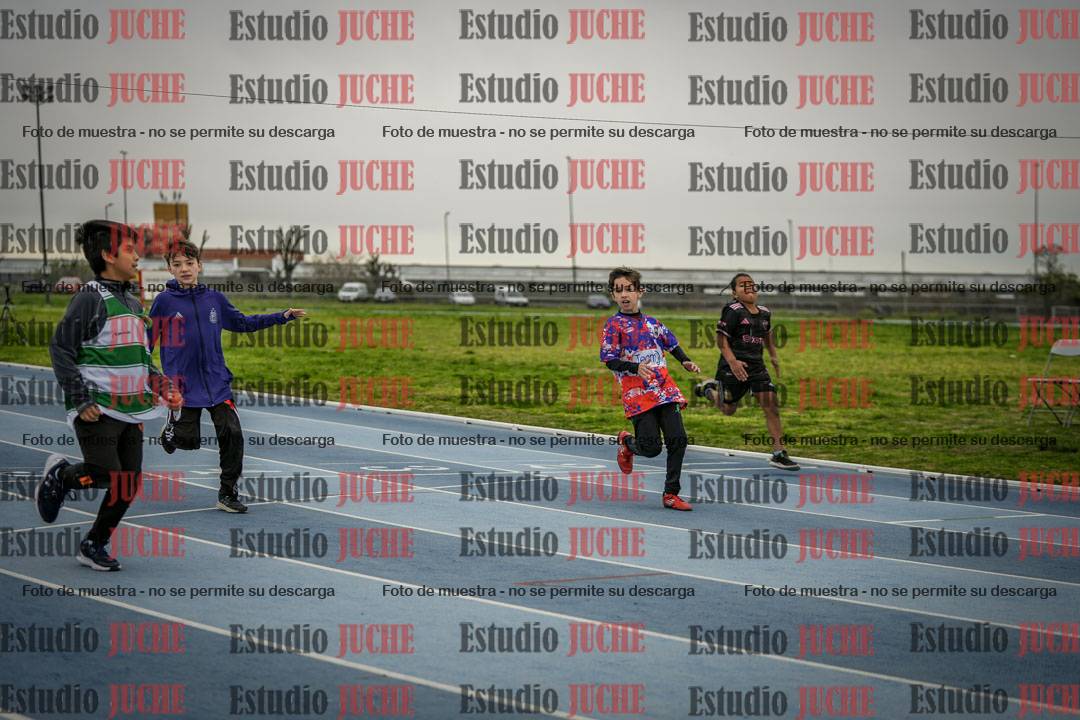 Fotos de los 50 m llanos de varones - U12