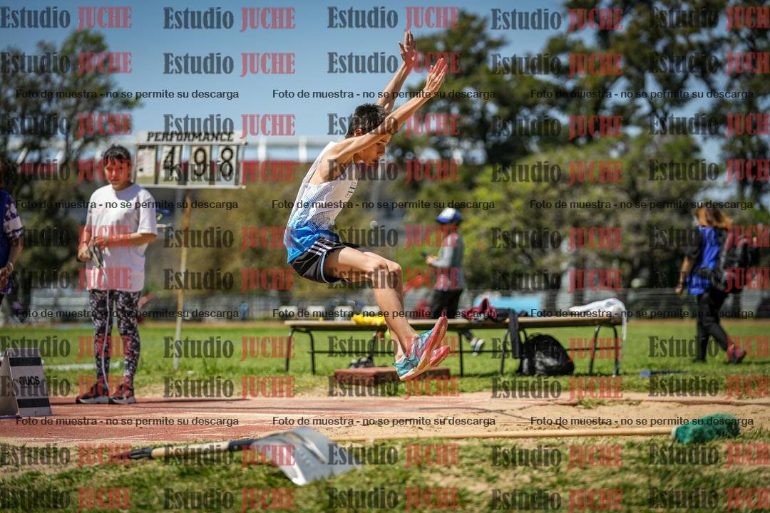Fotos del salto en largo de varones - (incluye octatlón)