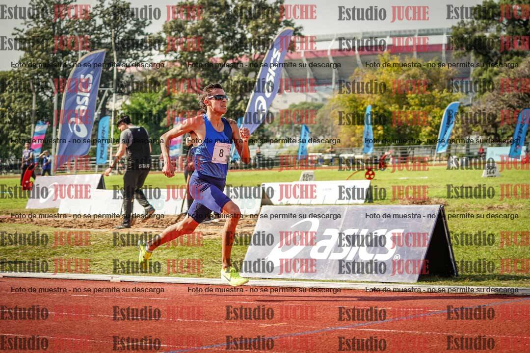 Fotos de los 800 m llanos de varones