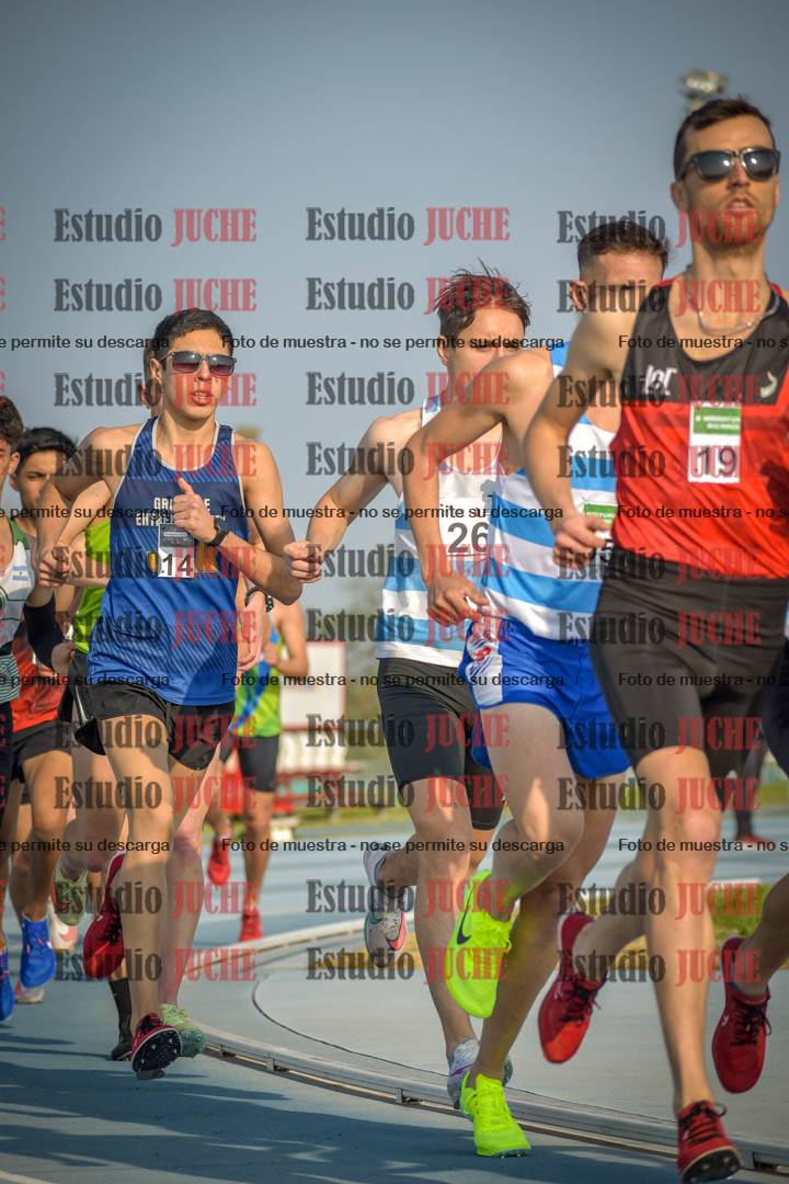 Fotos de los 3000 m llanos de varones