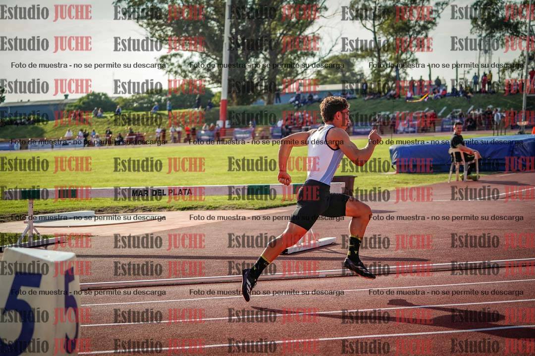 Fotos de los 400 m con vallas de varones