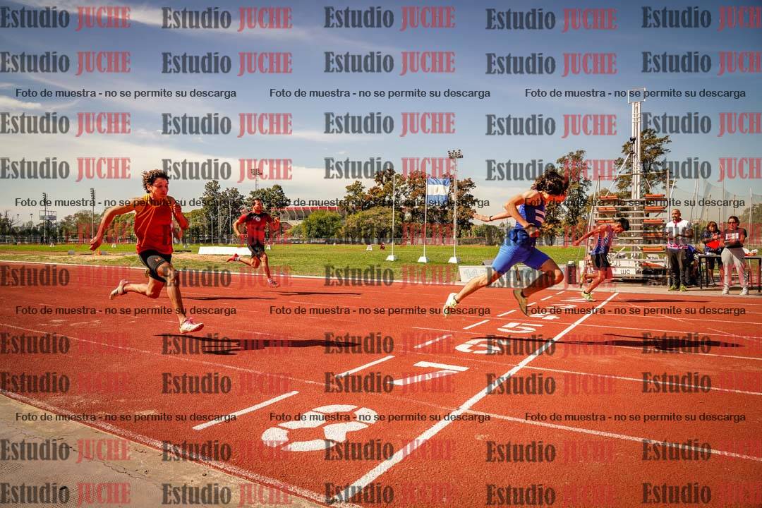 Fotos de los 100 m llanos de varones