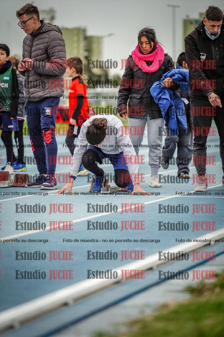 Fotos de los 50 m llanos de varones - U12