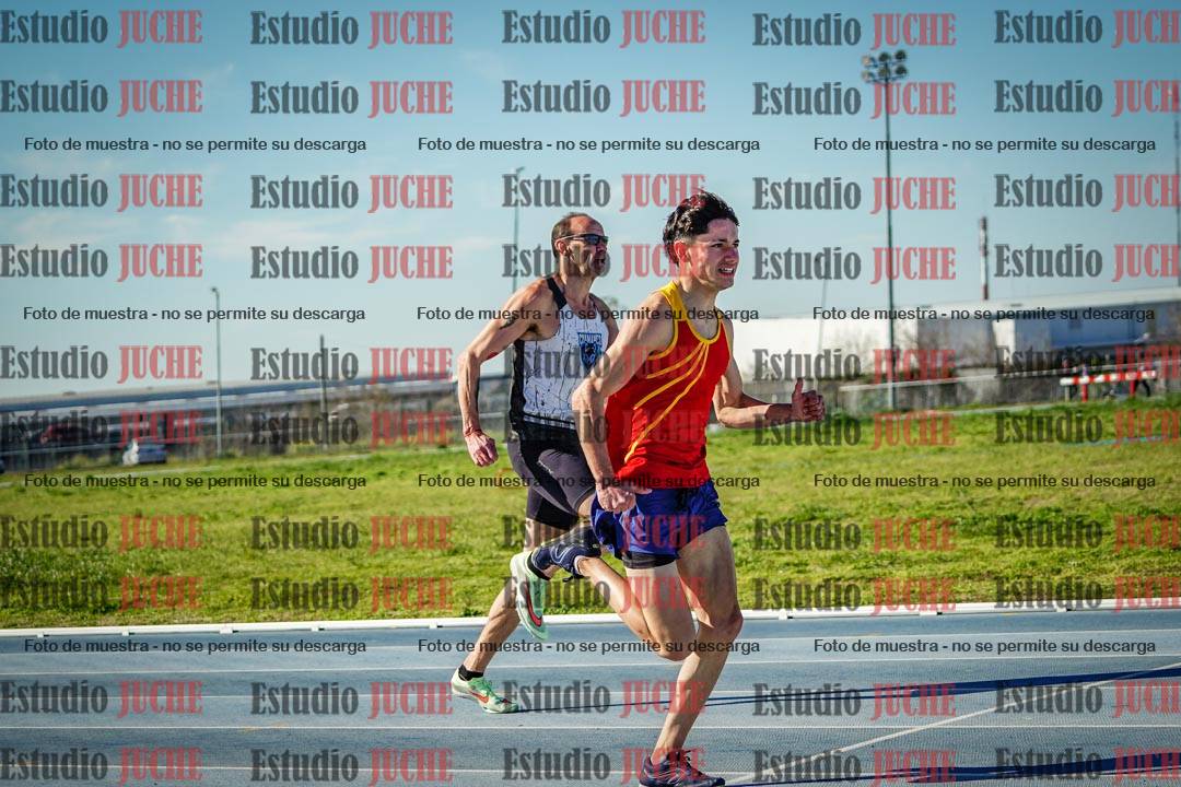 Fotos de los 400 m llanos de varones