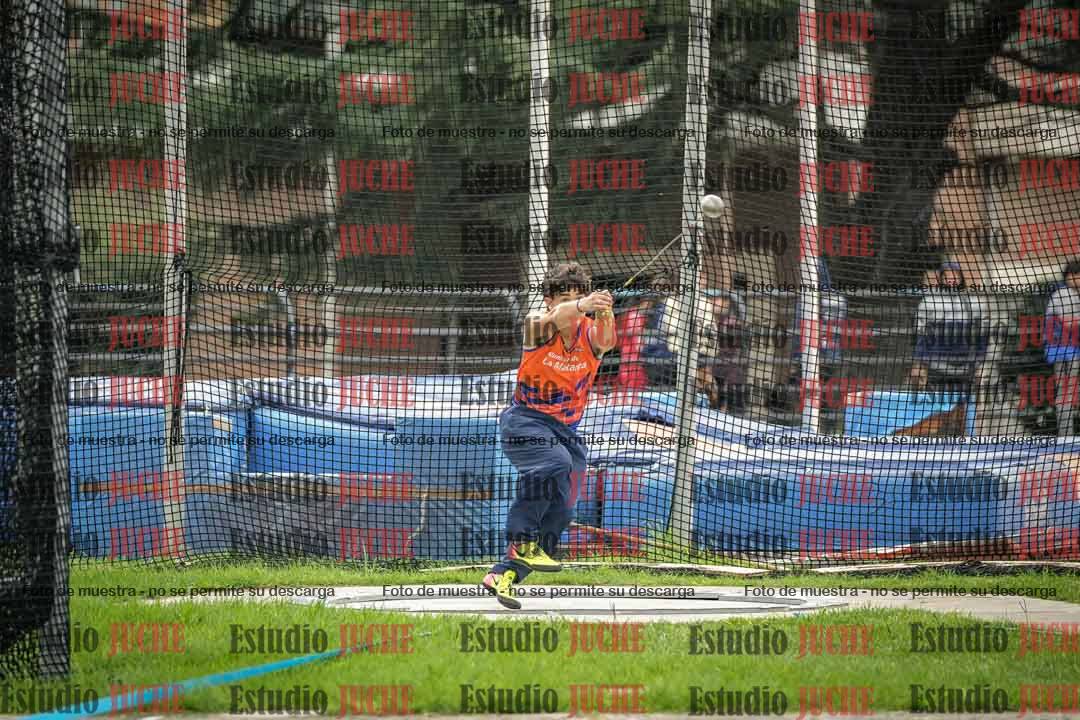 Fotos del lanzamiento de martillo de varones