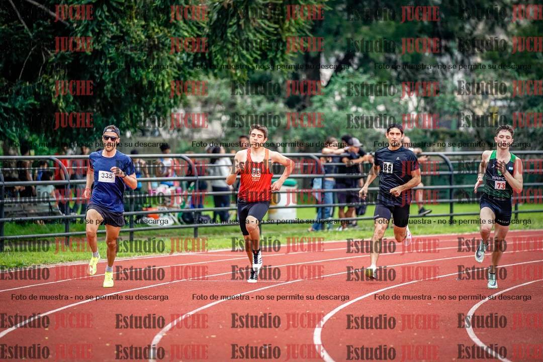 Fotos de los 800 m llanos de varones