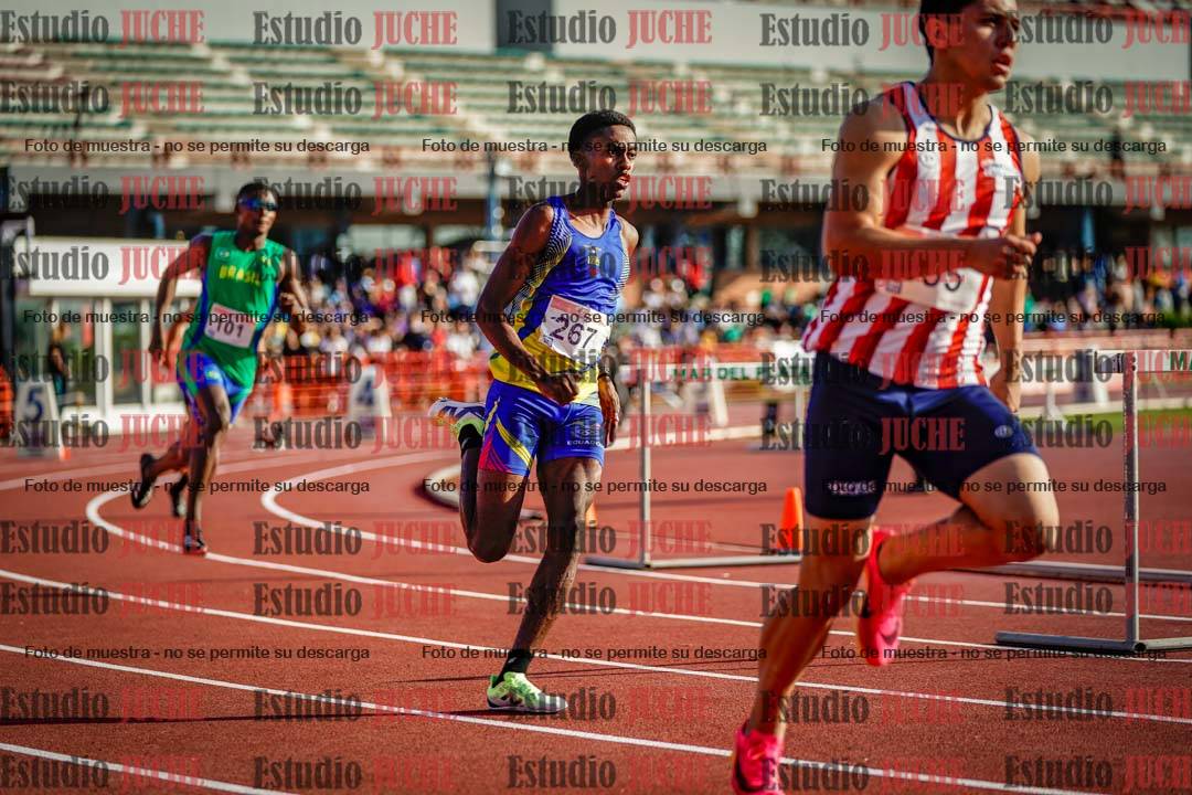 Fotos de los 400 m con vallas de varones