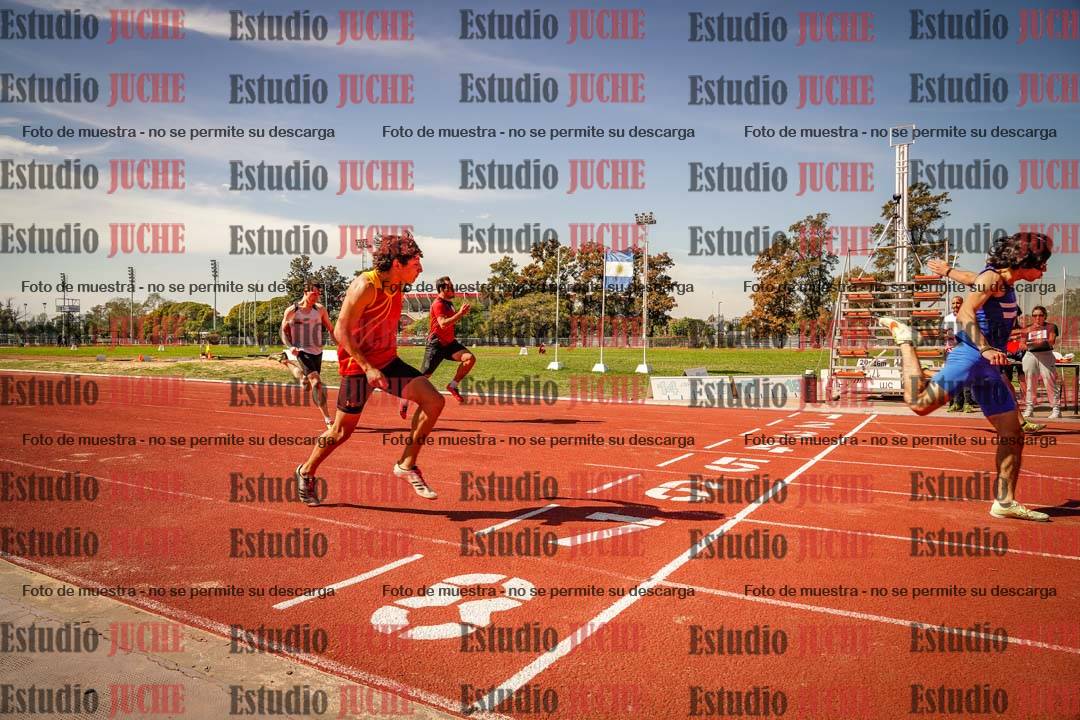 Fotos de los 100 m llanos de varones