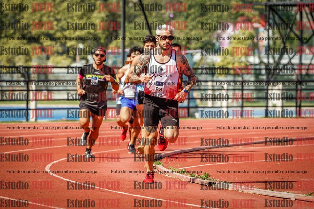 Fotos de los 1500 m llanos de varones
