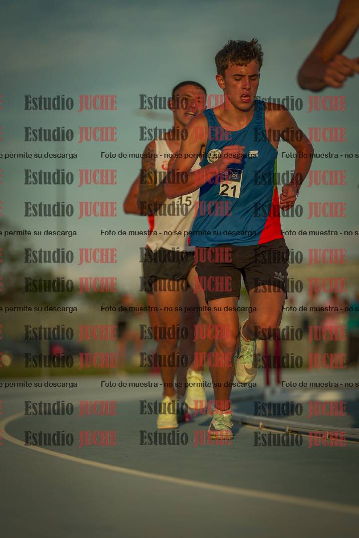 Fotos de los 3000 m llanos de varones