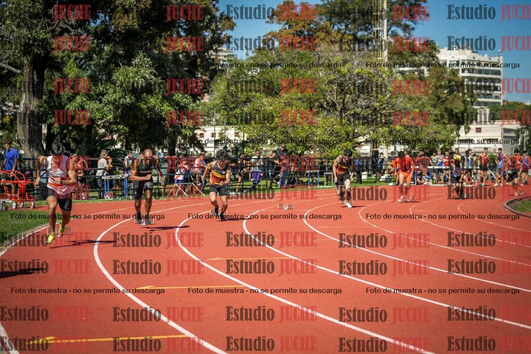 Fotos de los 200 m llanos de varones