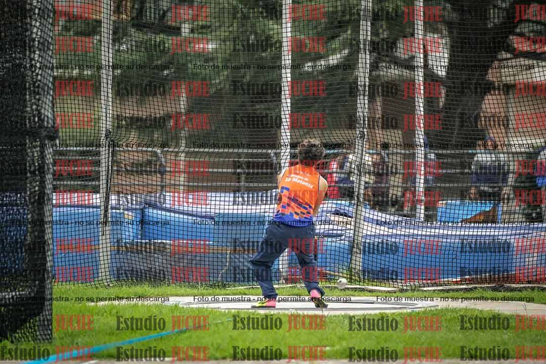 Fotos del lanzamiento de martillo de varones