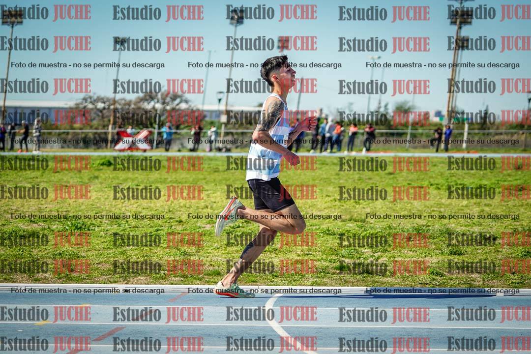 Fotos de los 5000 m llanos de mujeres y varones
