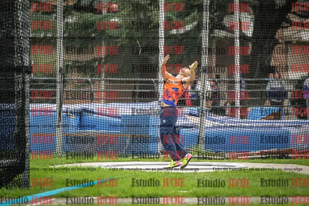 Fotos del lanzamiento de martillo de varones